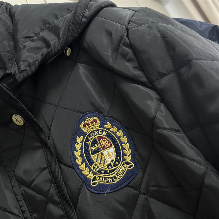 XG8446-1,118 gallery