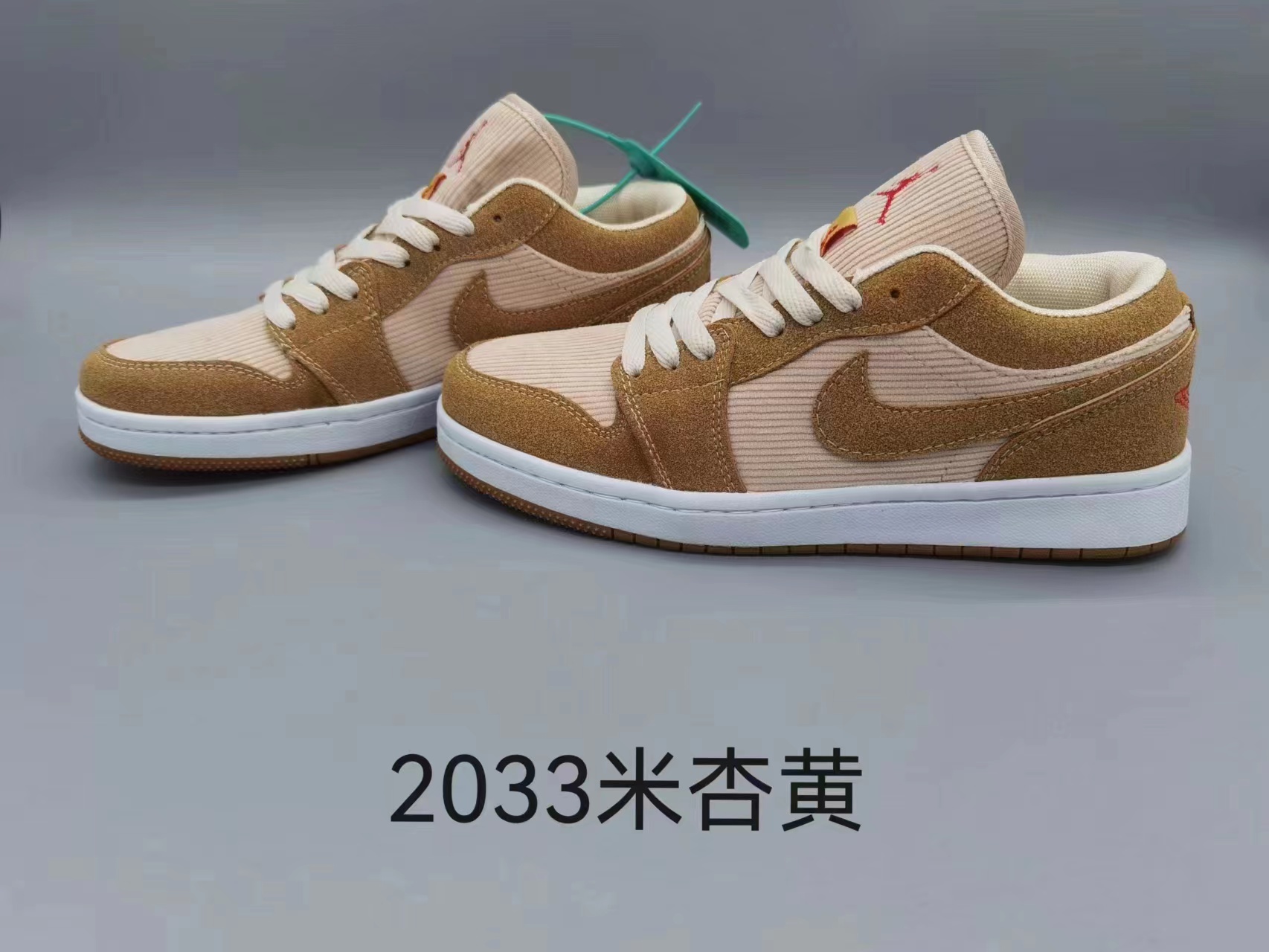 V1591-200.76💴32.88$NIKE gallery