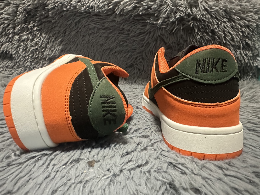 V2199-194.6💴30.66$NIKE gallery