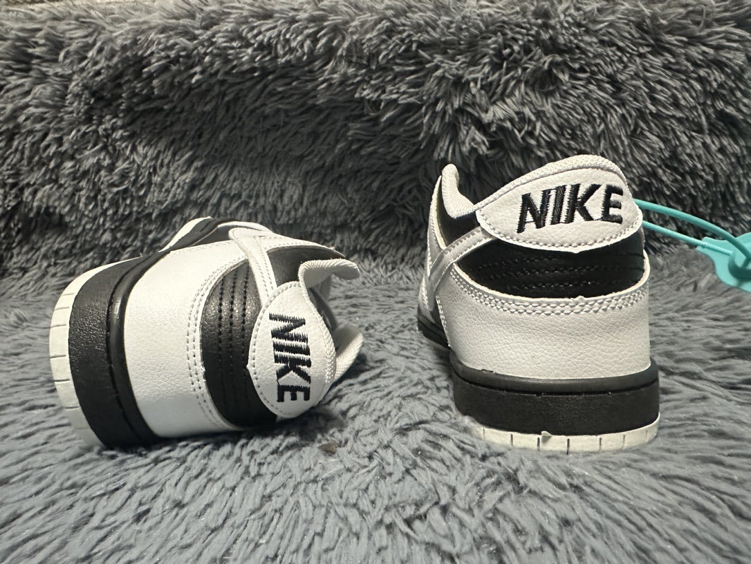 V2199-194.6💴30.66$NIKE gallery