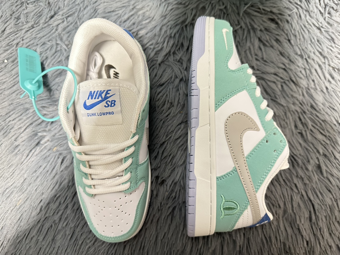 V2199-194.6💴30.66$NIKE gallery