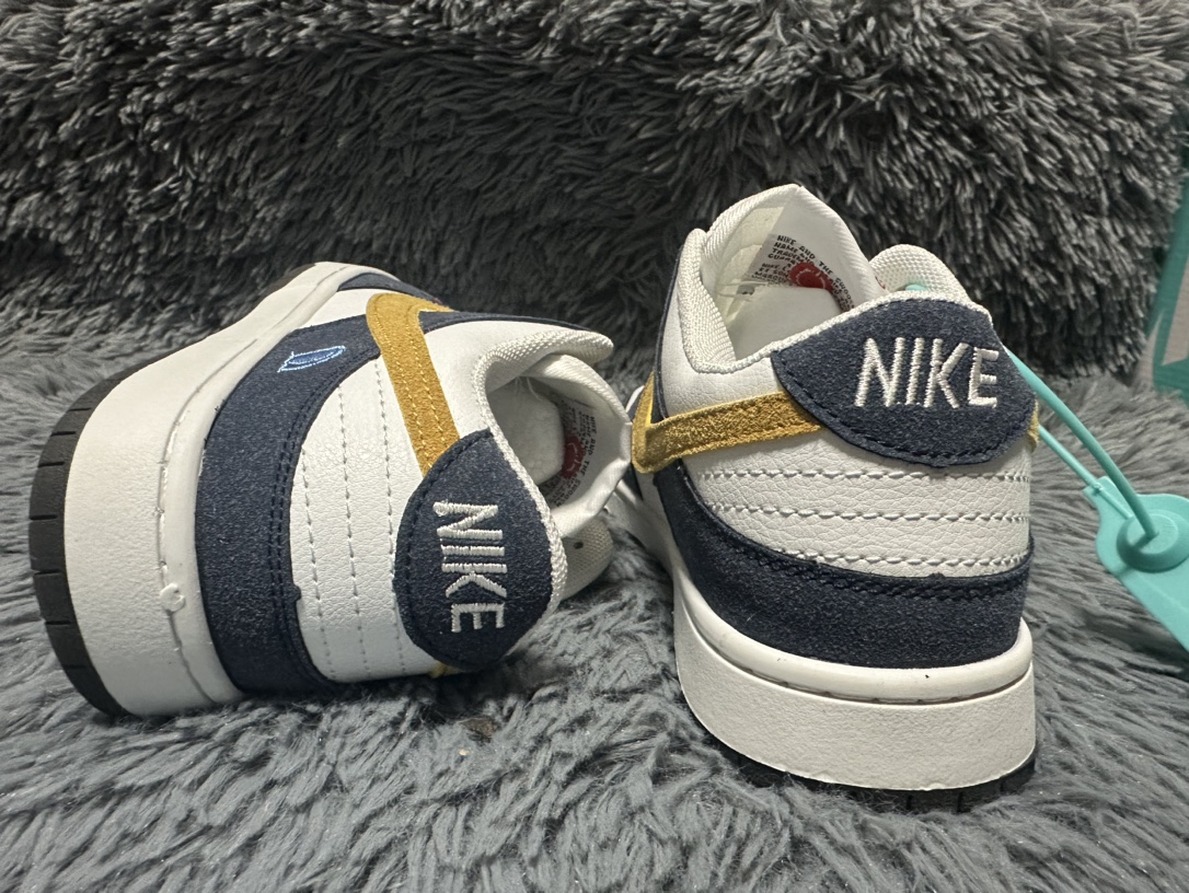 V2199-194.6💴30.66$NIKE gallery
