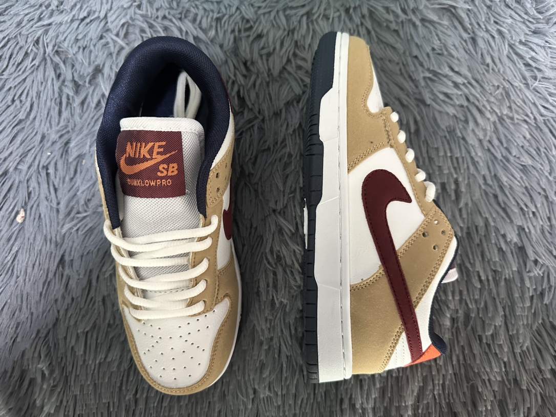 V2199-194.6💴30.66$NIKE gallery