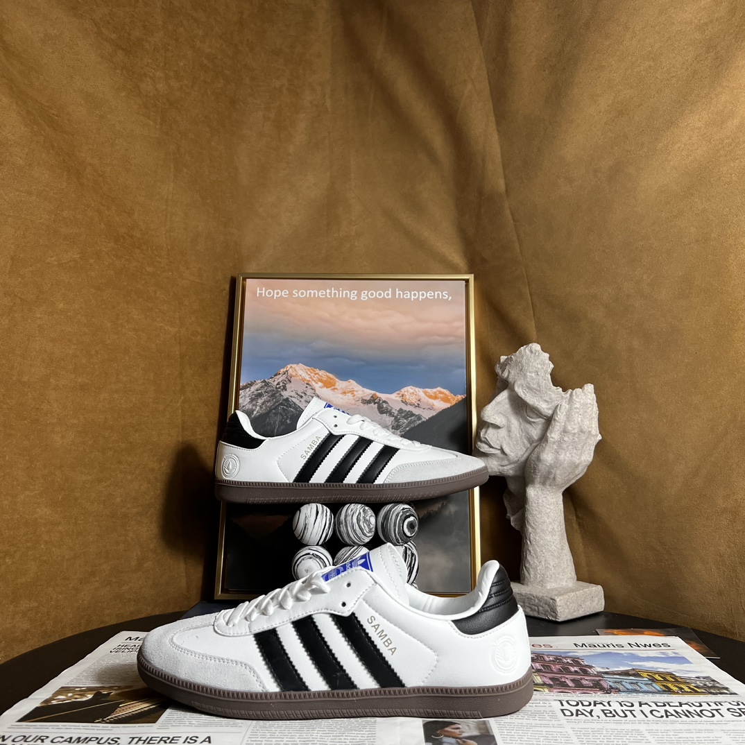 V2204-259.8💴40.6$Adidas gallery