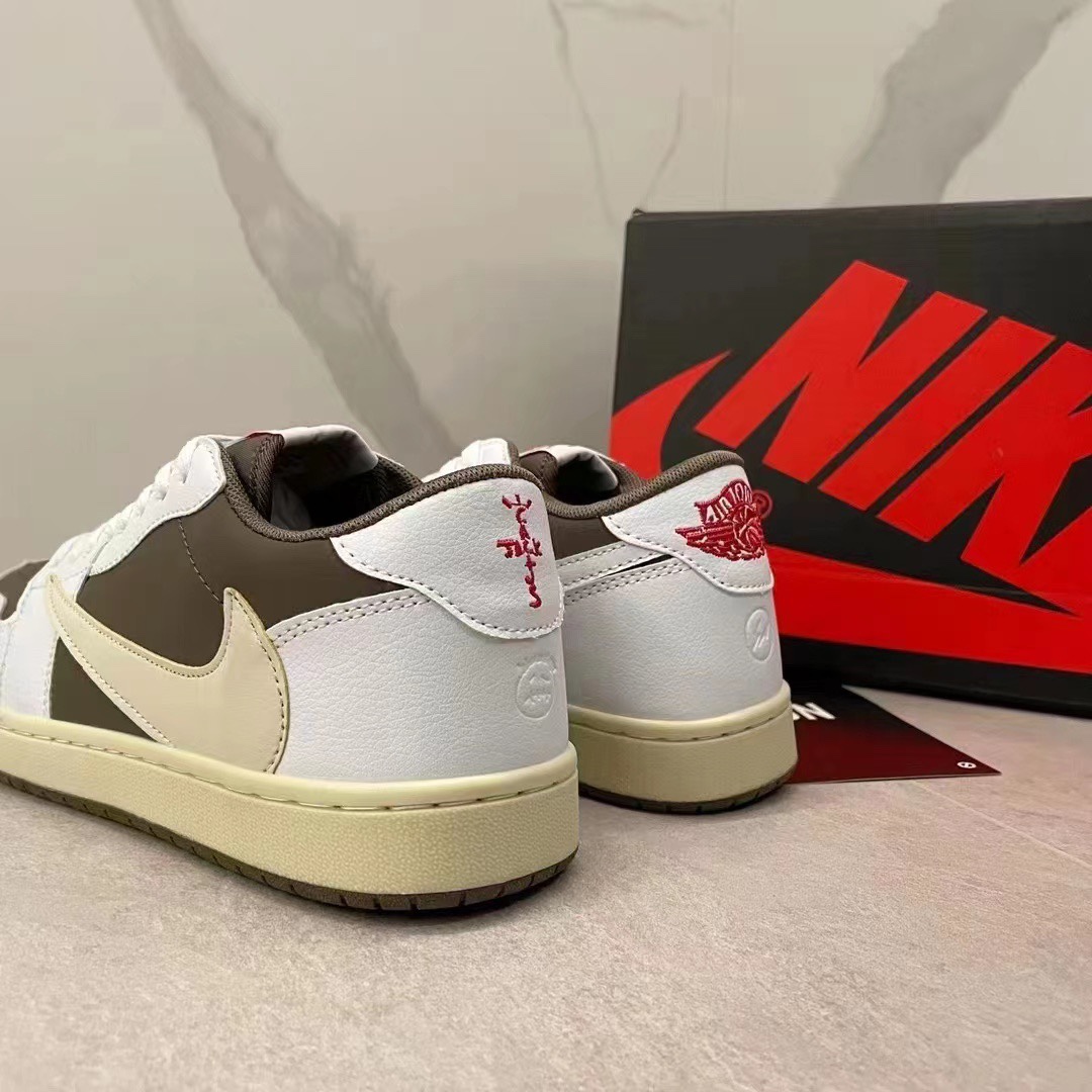 V2205-208.8💴30.6$NIKE gallery