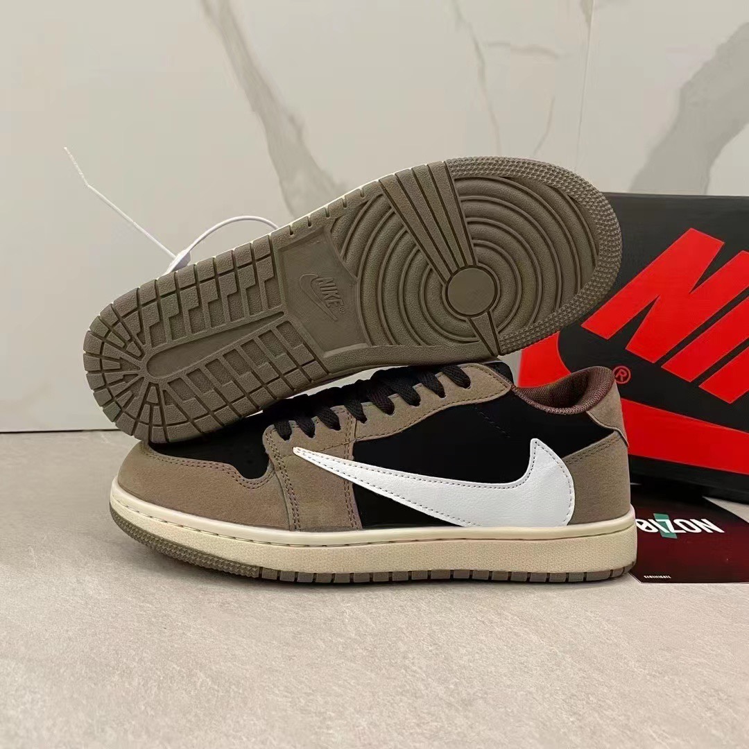 V2205-208.8💴30.6$NIKE gallery