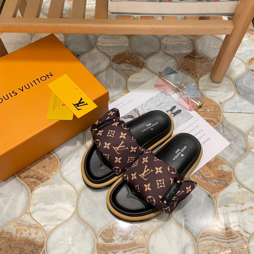 V2226-262💴38$LV gallery