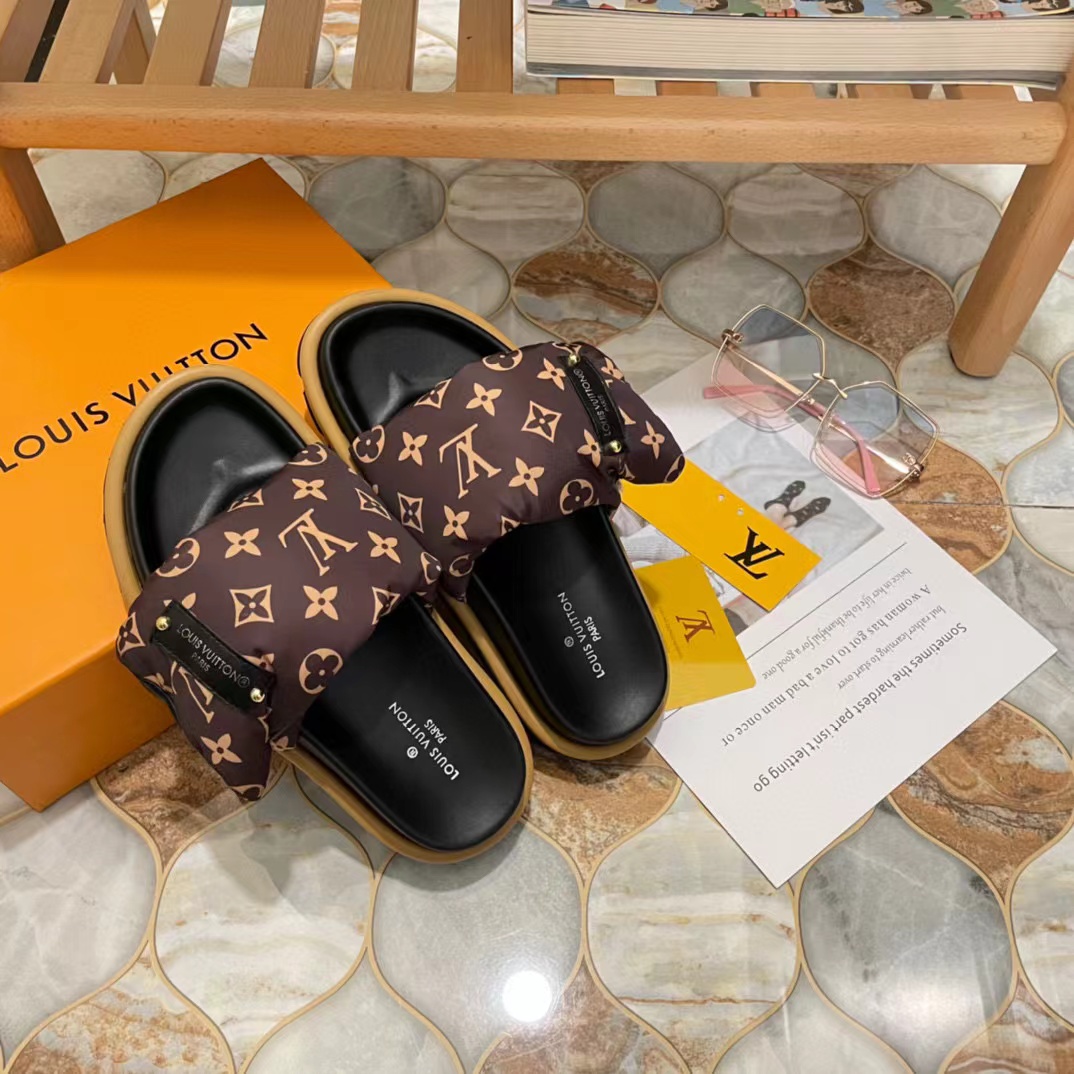 V2226-262💴38$LV gallery