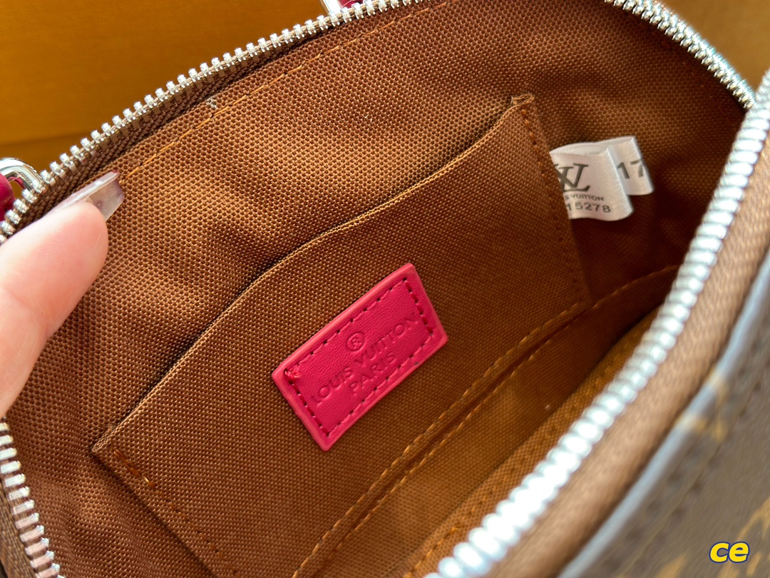 V2238-481💴66$LV gallery