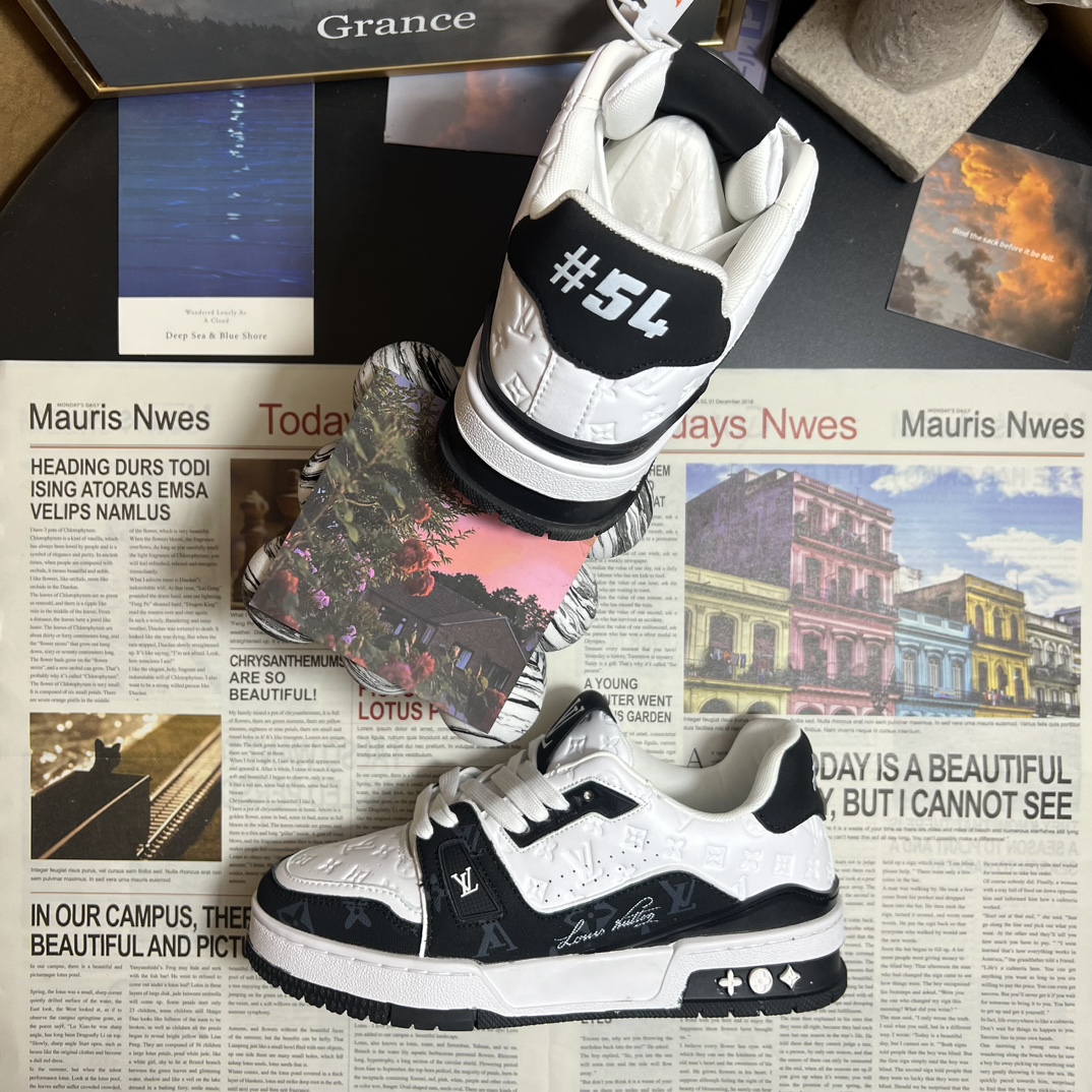 V2241-306💴46.18$ LV gallery