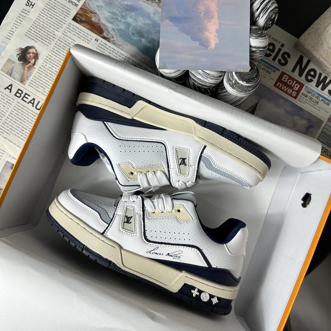 V2241-306💴46.18$ LV gallery