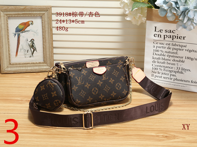 V2245-189💴32.01$lv gallery