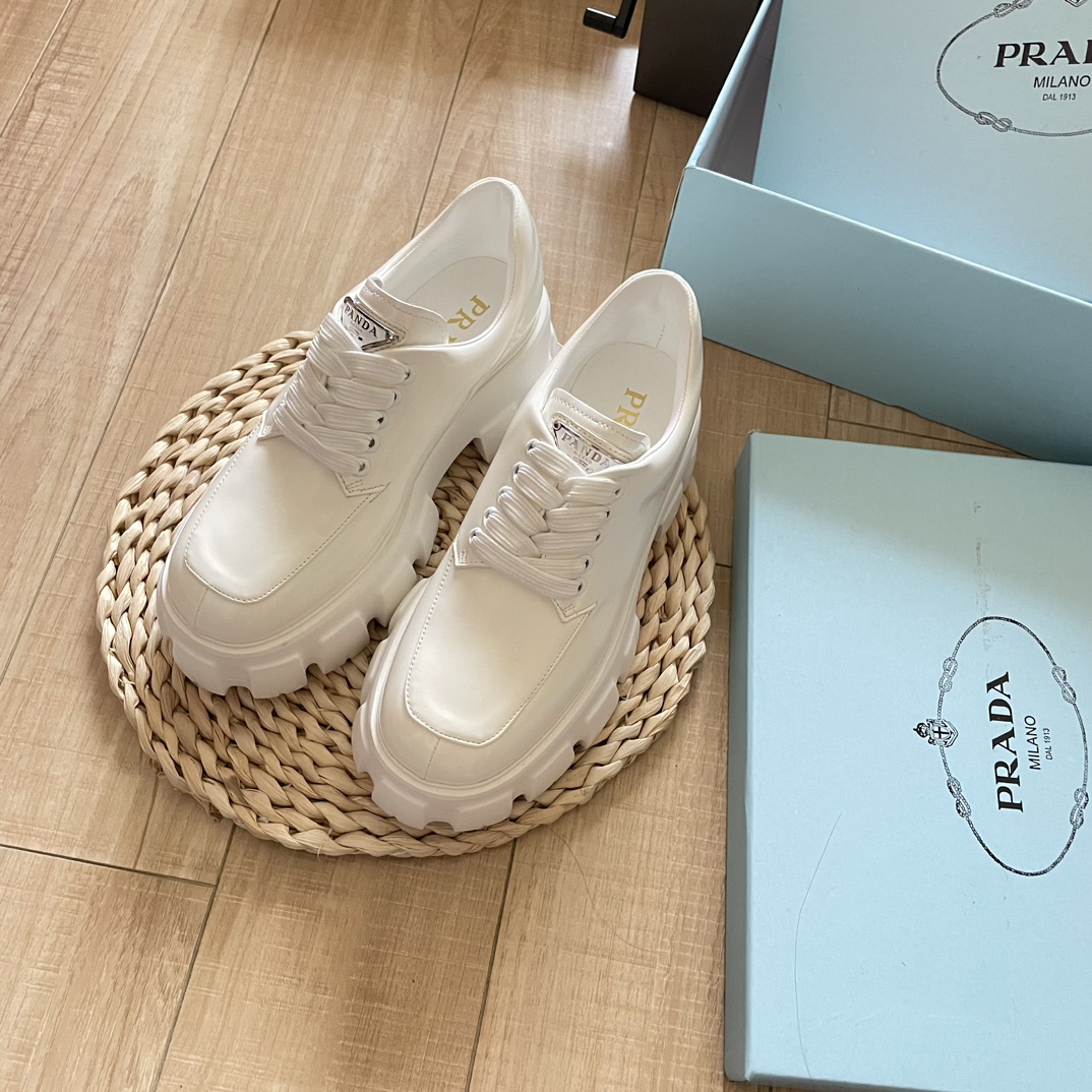 V2257-445💴66.85$PRADA gallery