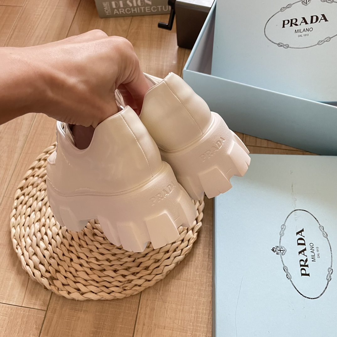 V2257-445💴66.85$PRADA gallery