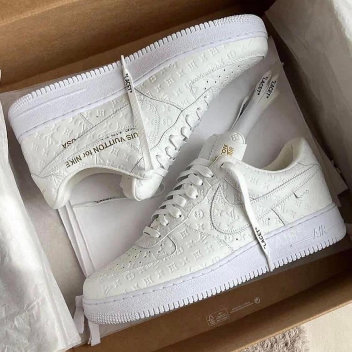 V2272-216.8💴33.12$NIKE gallery