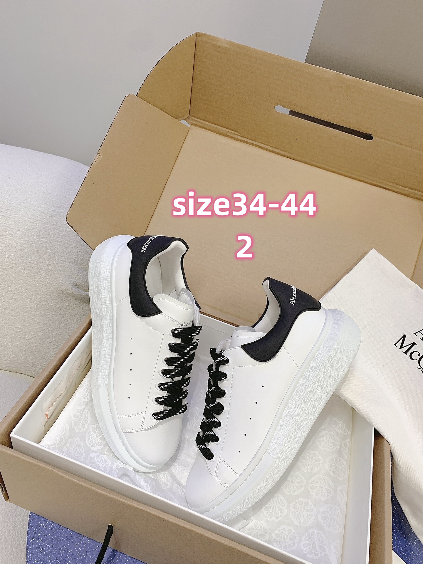 V2309-308.8💴45.88$Alexander Mcqueen gallery