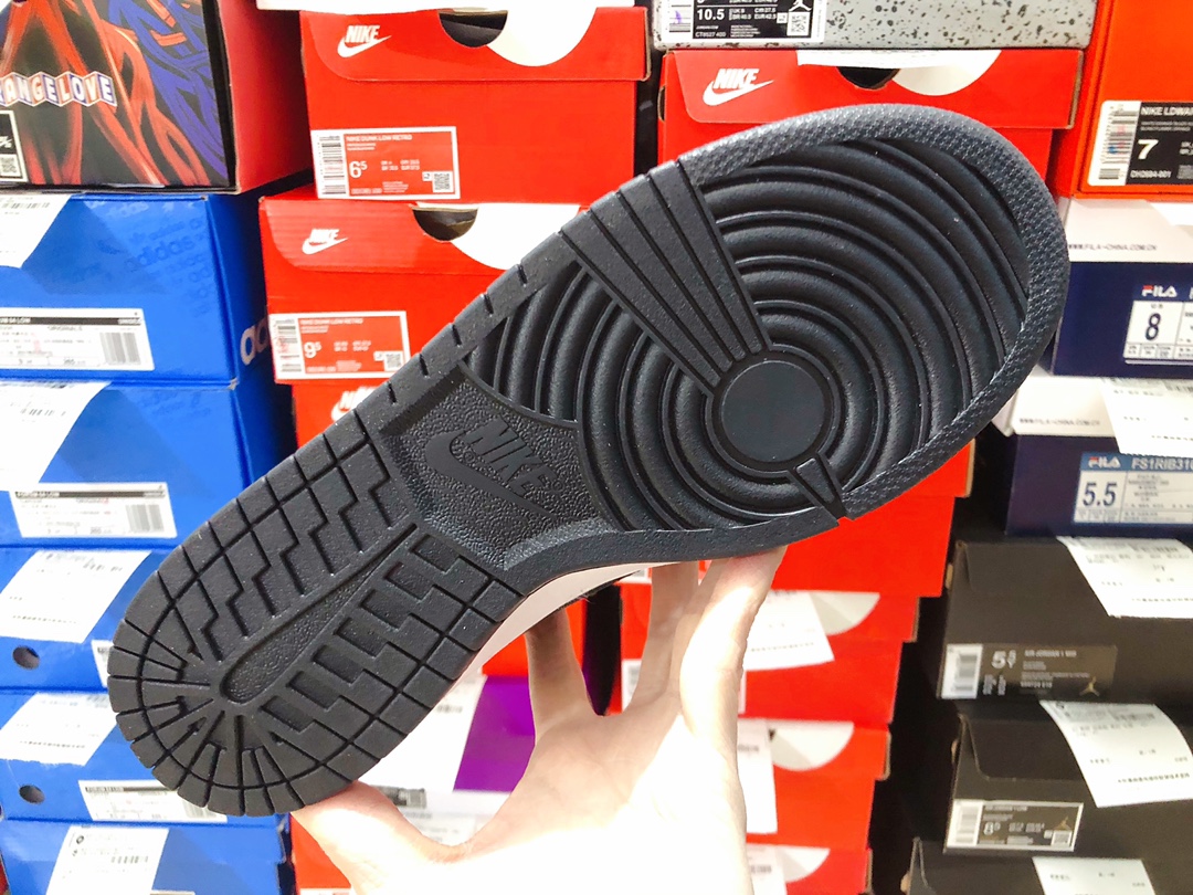 V2342-196💴29.2$NIKE gallery