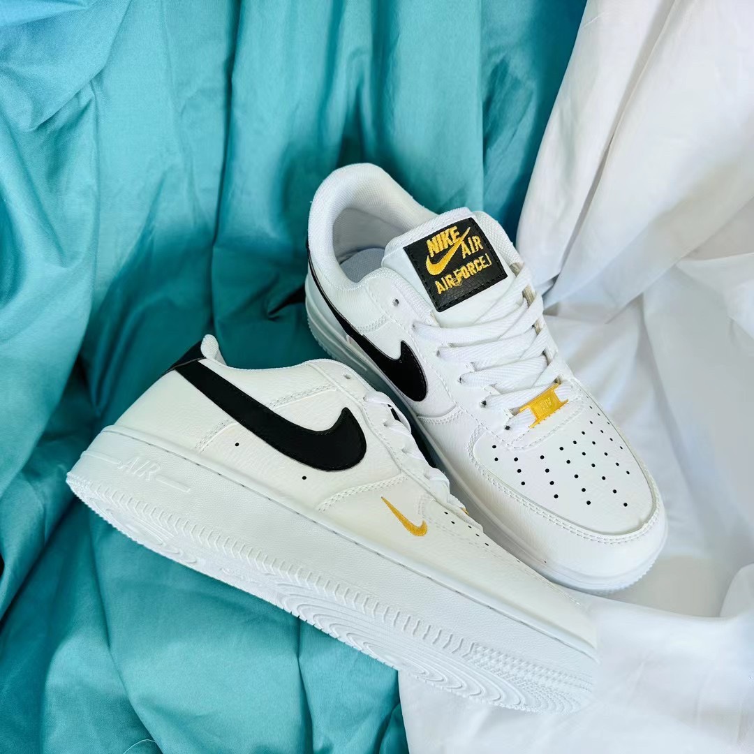 V2347-208.7💴29.99$NIKE gallery