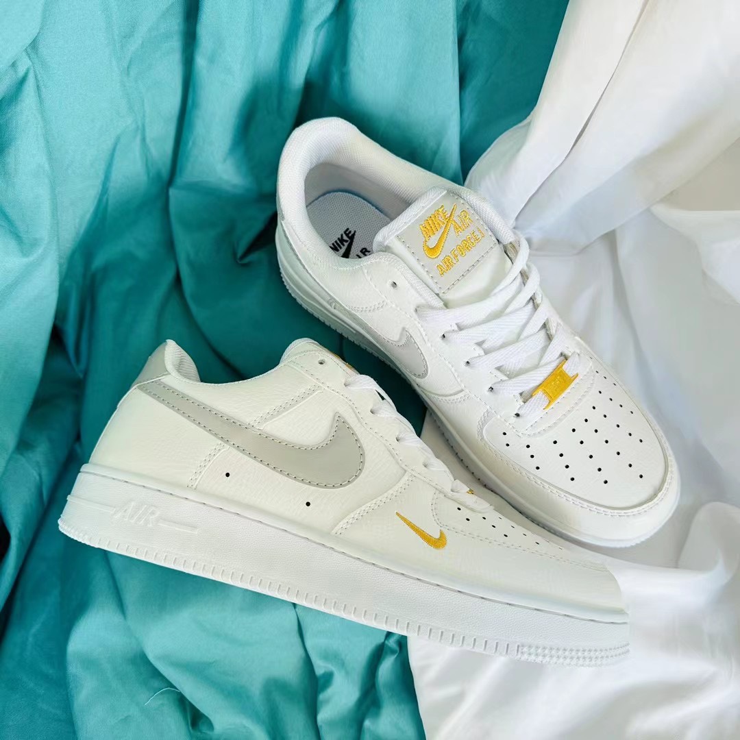 V2347-208.7💴29.99$NIKE gallery