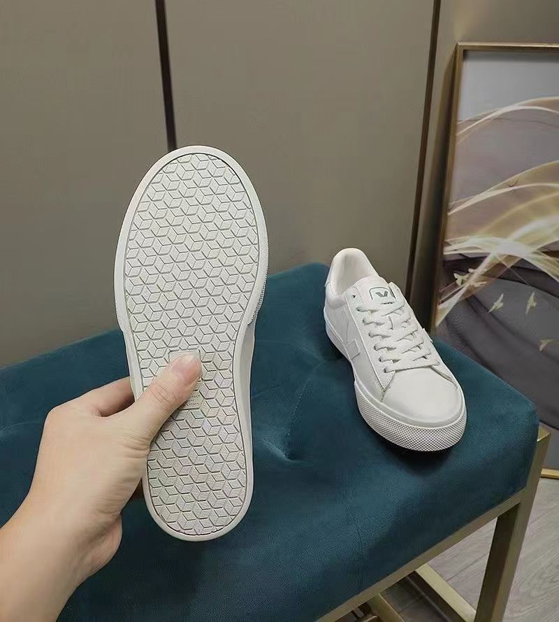 V2376-374.8💴53.33$VEJA gallery