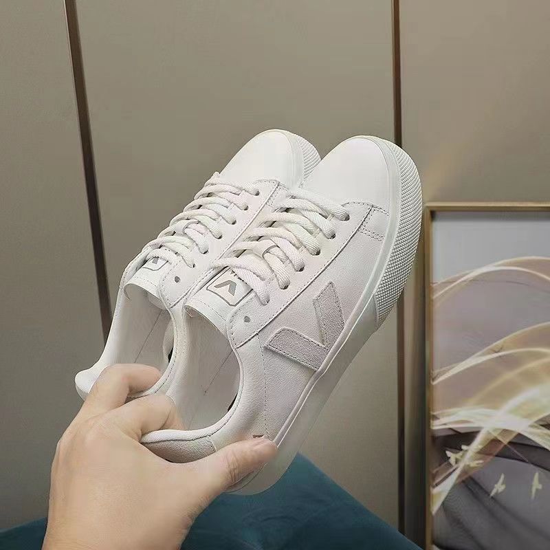 V2376-374.8💴53.33$VEJA gallery