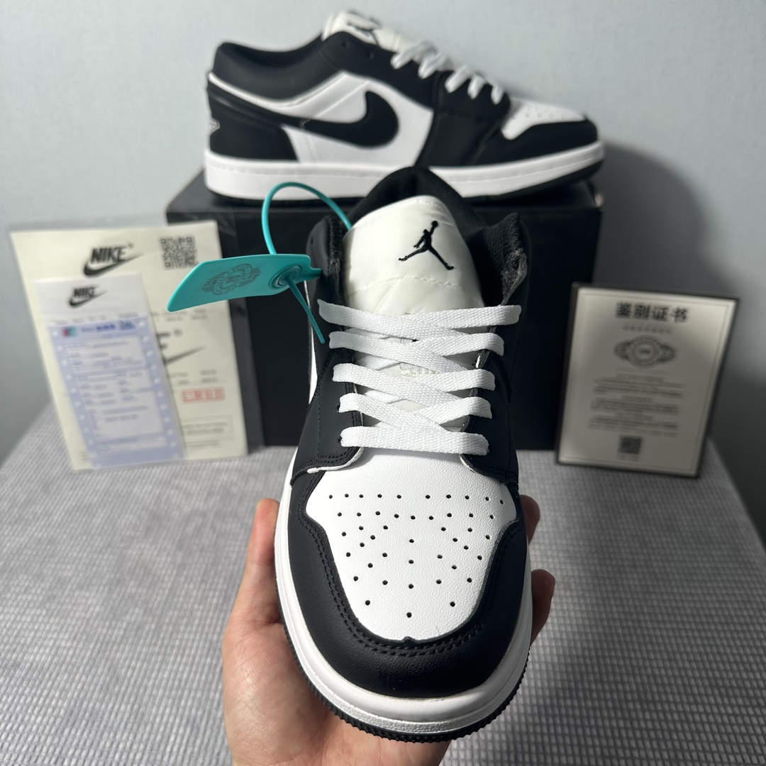 V2379-242.6💴36.69$NIKE gallery