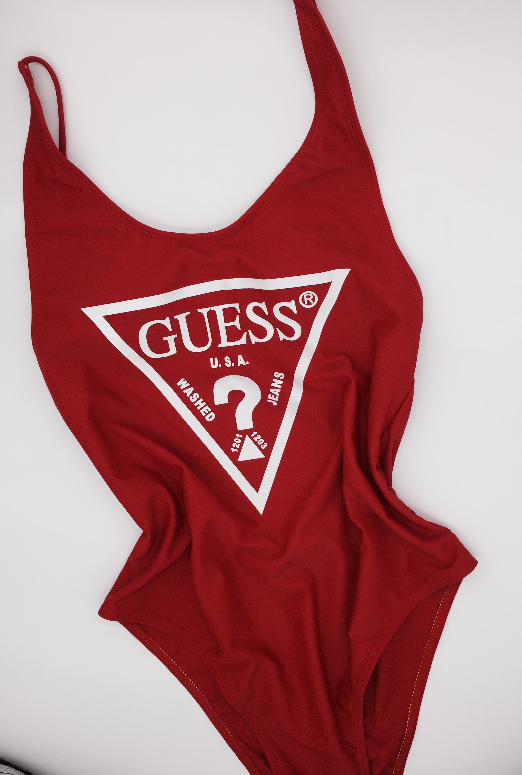 V2395-165.6💴25.99$GUESS gallery