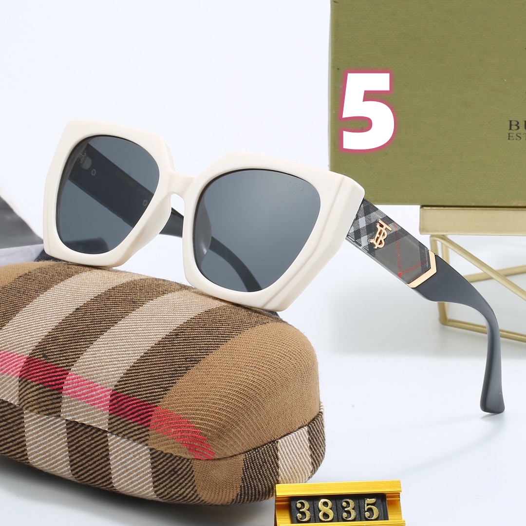 V2545-158.83💴26.06$burberry gallery