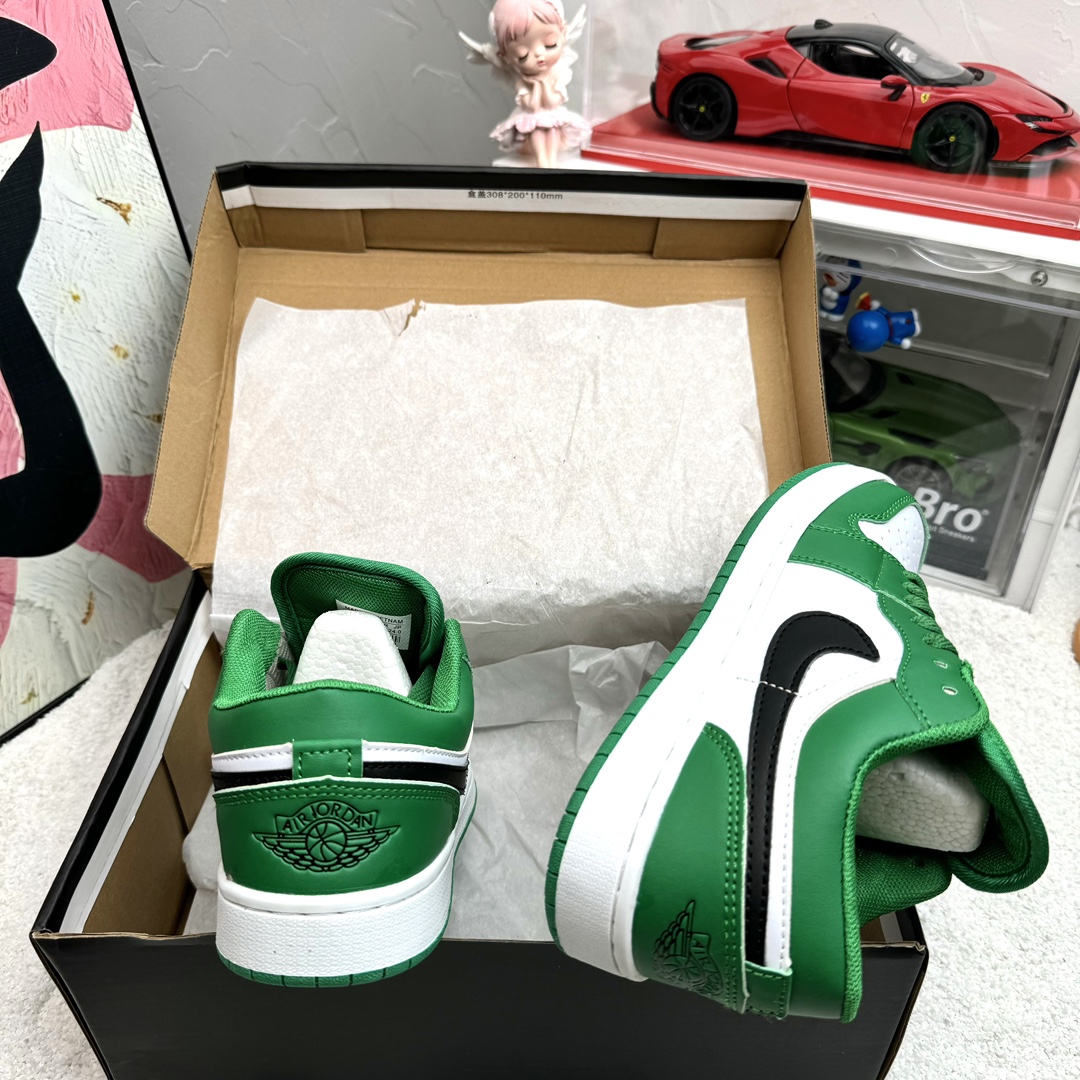 V2778-206.3💴31.66$NIKE gallery