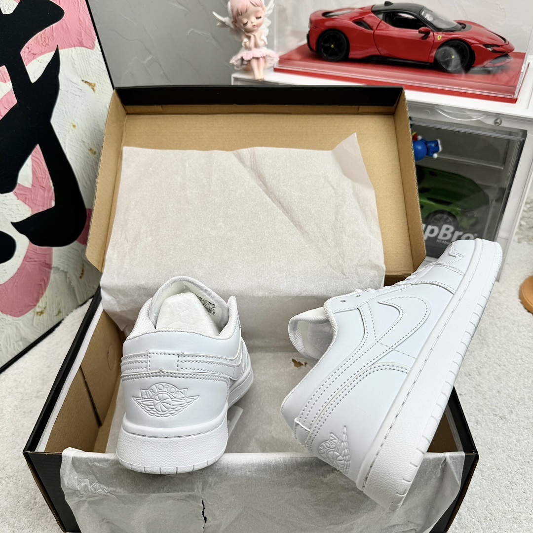 V2778-206.3💴31.66$NIKE gallery