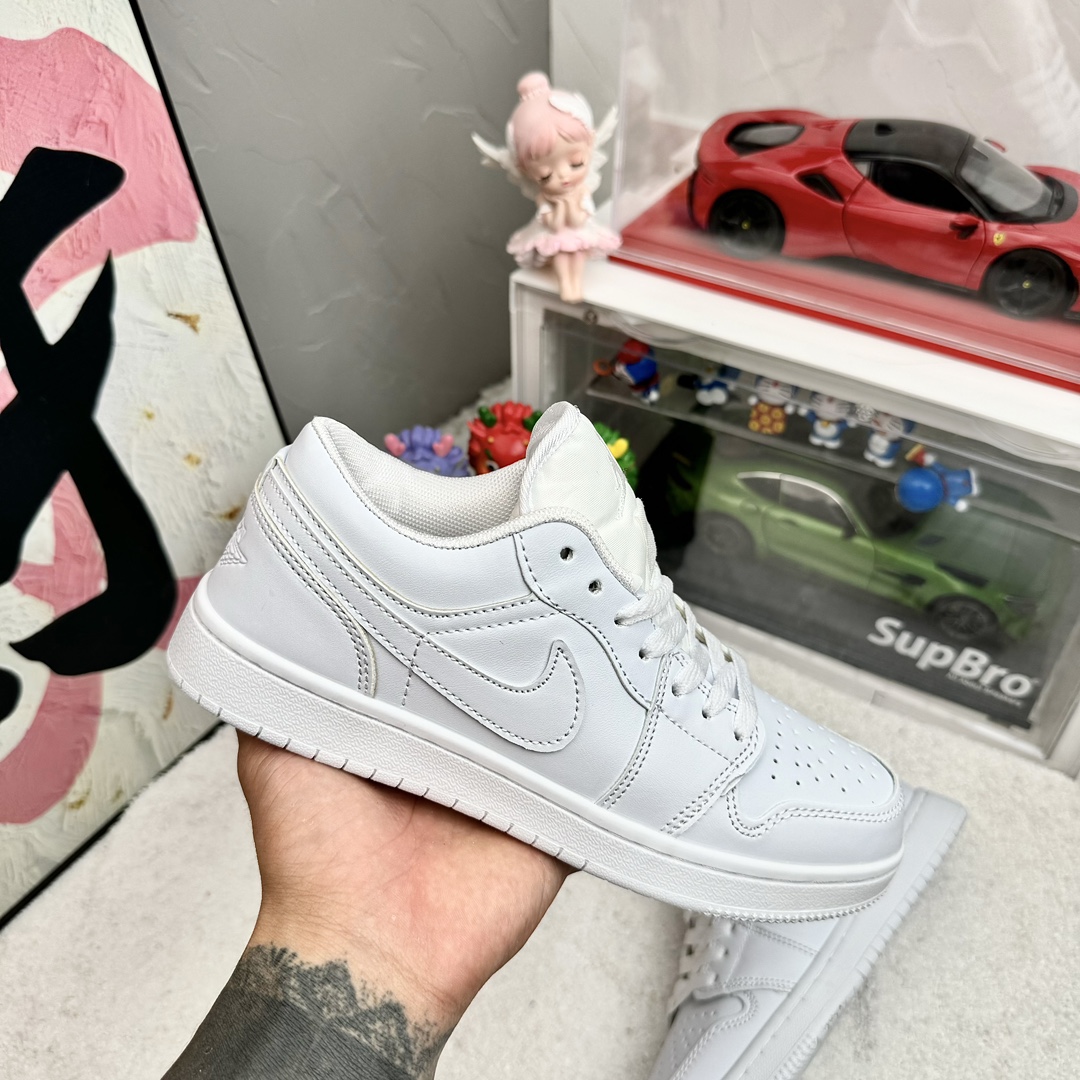 V2778-206.3💴31.66$NIKE gallery