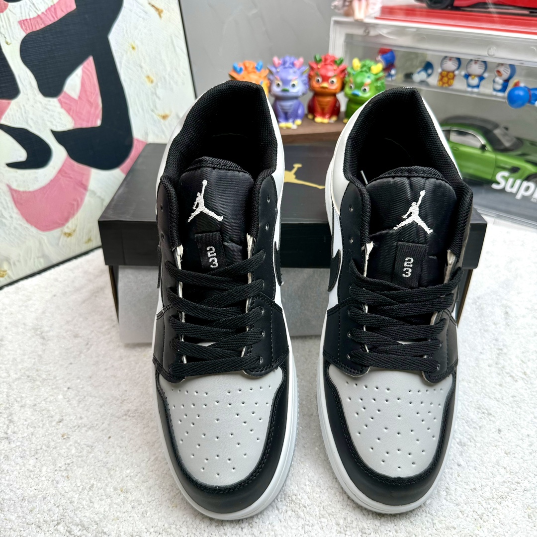 V2778-206.3💴31.66$NIKE gallery