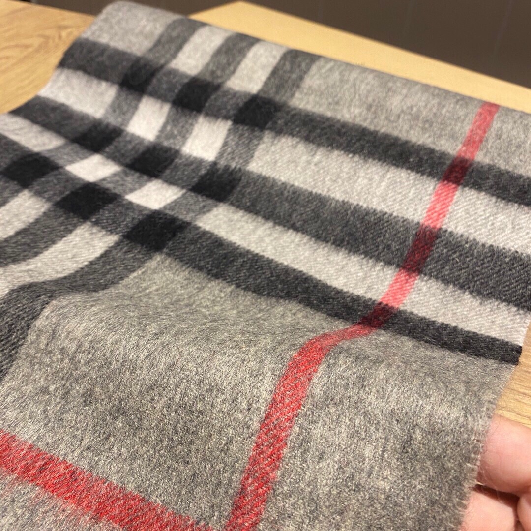 V2816-187💴29.99$Burberry gallery