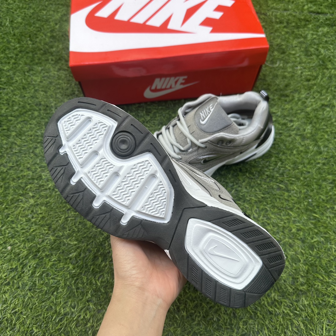 V2820-249.6💴36.68$NIKE gallery