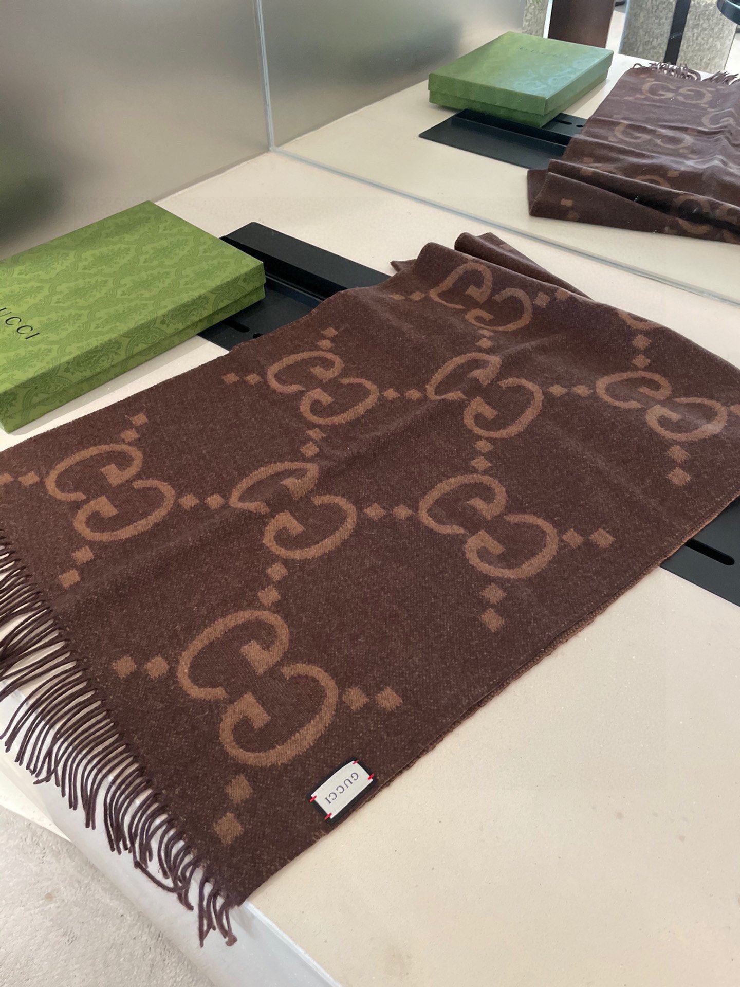 V2821-177.5💴28.66$Gucci gallery