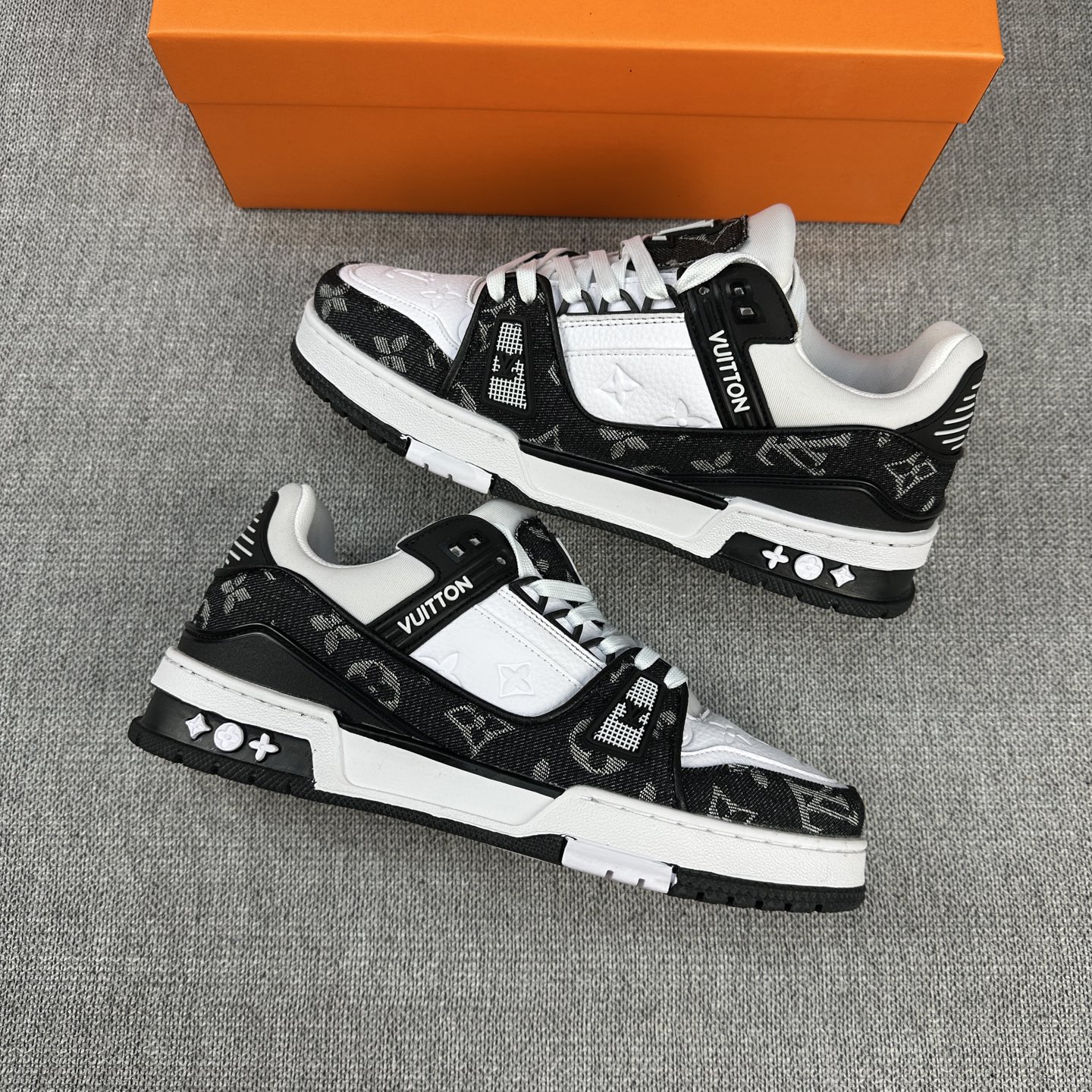 V2860-💴43$LV gallery