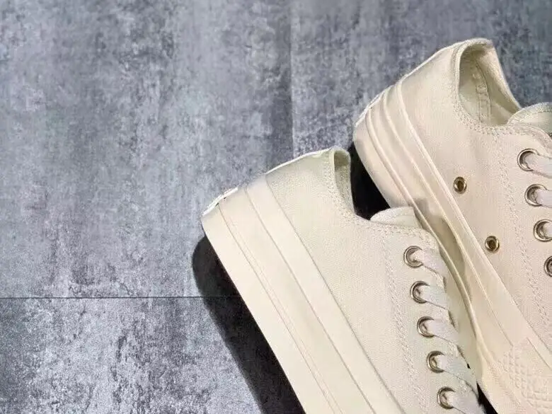 Oo1201-289.88￥43.68$comverse gallery