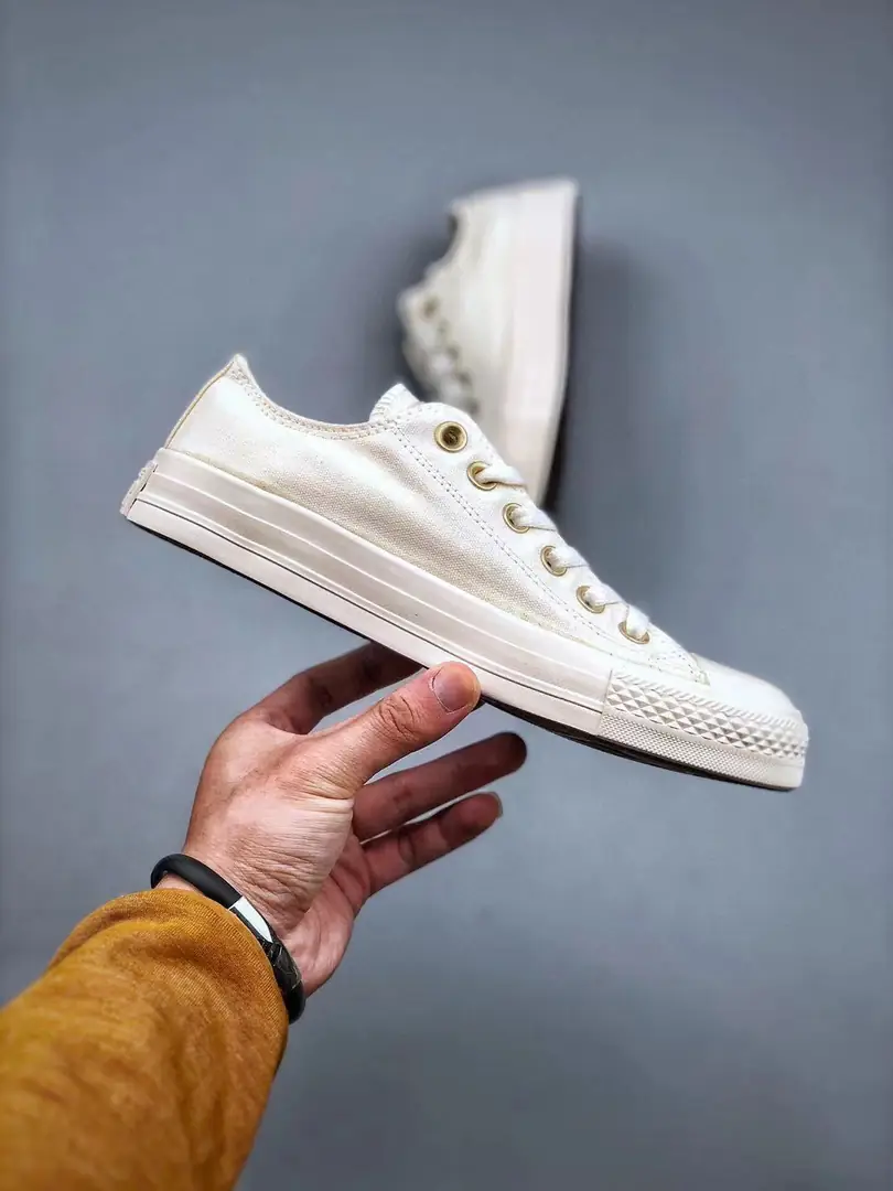 Oo1201-289.88￥43.68$comverse gallery