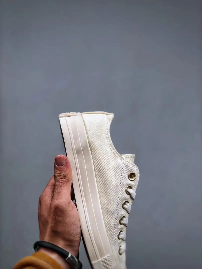 Oo1201-289.88￥43.68$comverse gallery