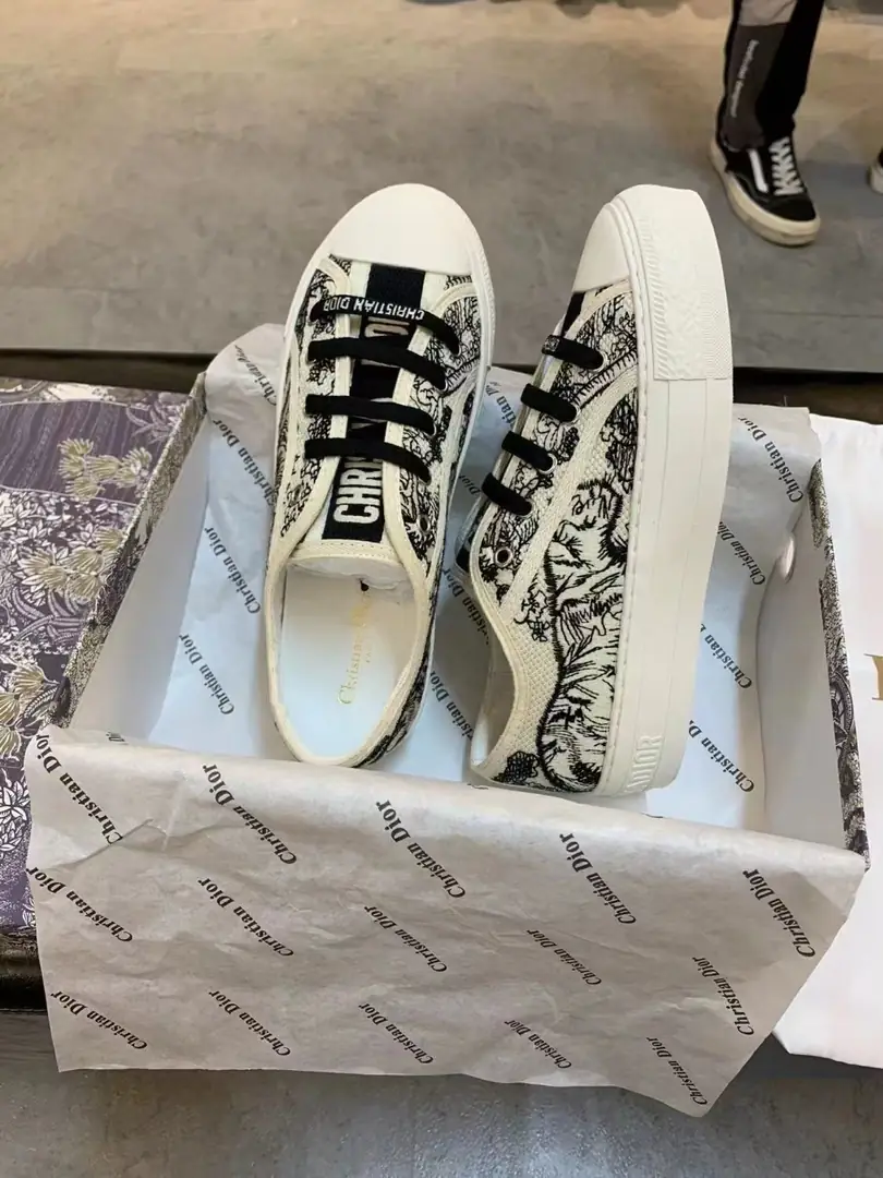 Oo1264-316.8💴44.66$Dr gallery