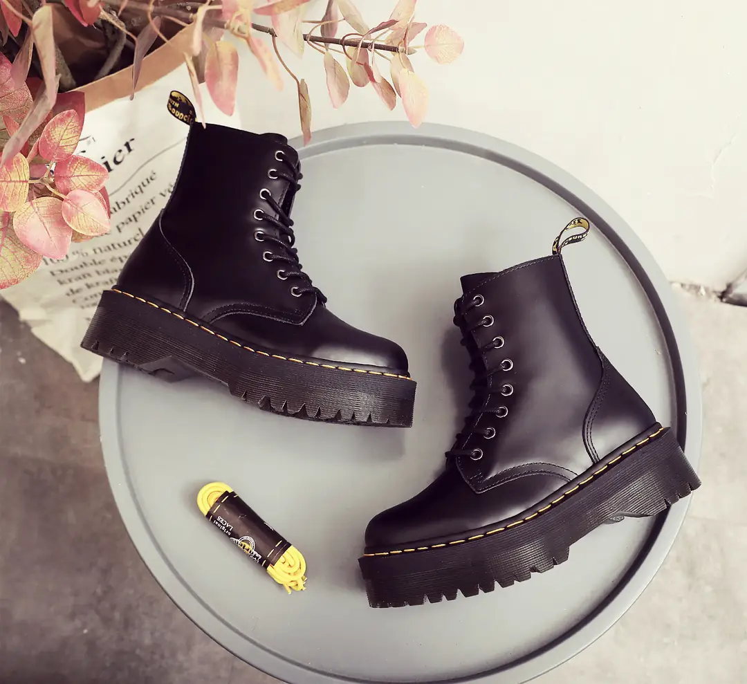 Oo1283-428.74💴|59.51$Dr.Martens gallery