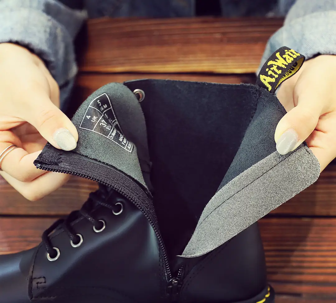 Oo1283-428.74💴|59.51$Dr.Martens gallery