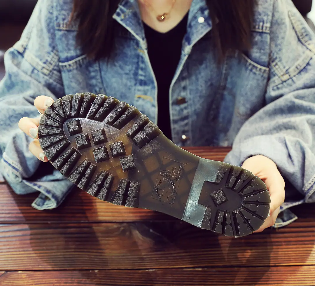 Oo1283-428.74💴|59.51$Dr.Martens gallery