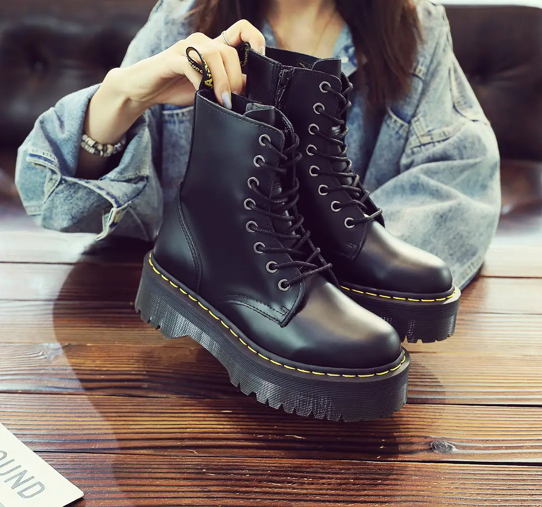 Oo1283-428.74💴|59.51$Dr.Martens gallery