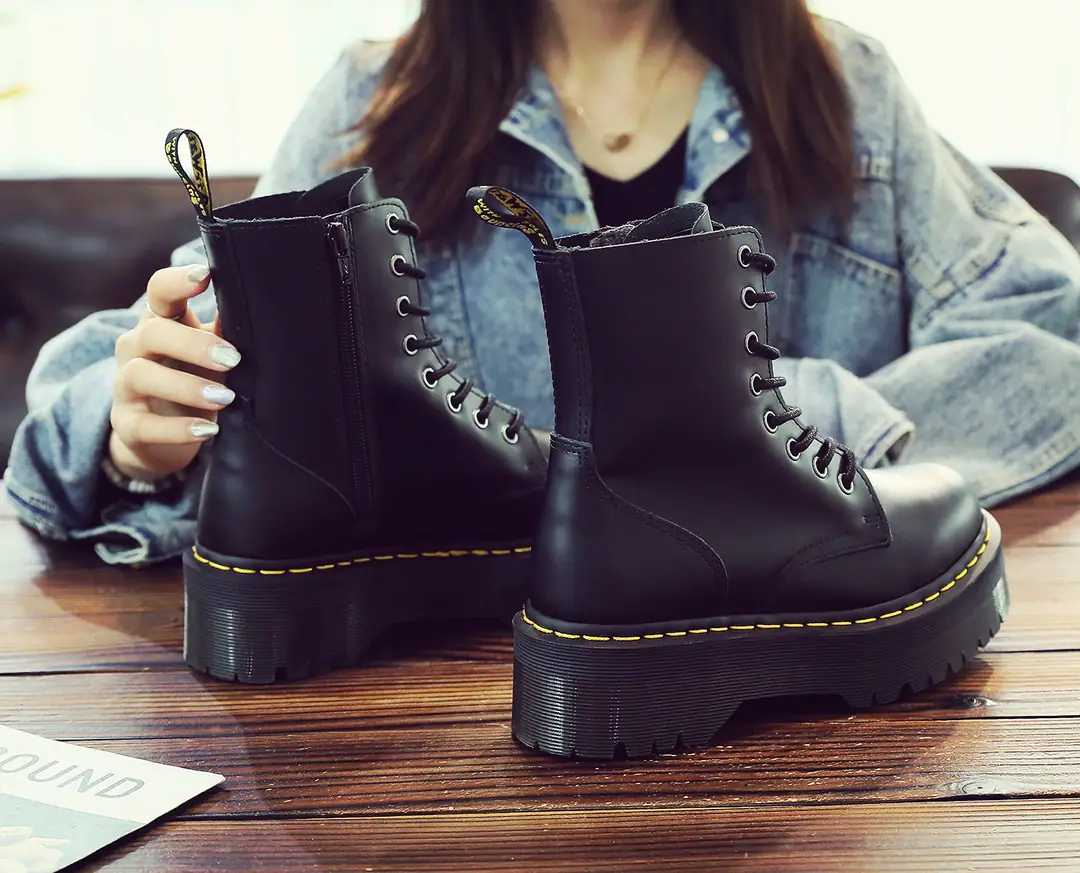 Oo1283-428.74💴|59.51$Dr.Martens gallery