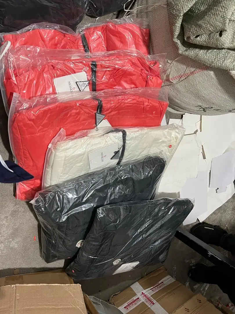 Oo1338-340💴52$Moncler gallery