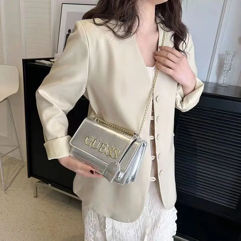 Oo1372-204.6💴|28$GUESS gallery