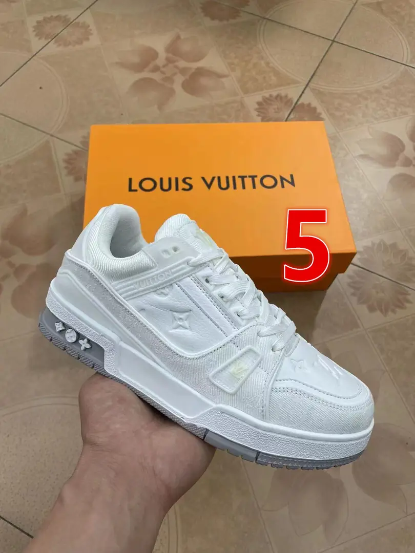 V1357-252.8💴40.11$NIKE gallery