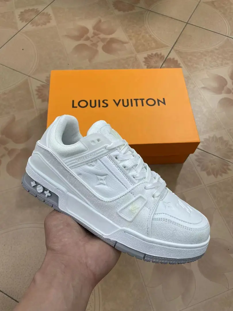 V1357-252.8💴40.11$NIKE gallery