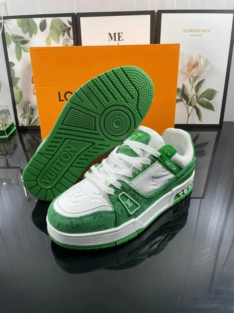 V1357-252.8💴40.11$NIKE gallery